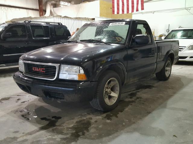 1GTCS14H438218042 - 2003 GMC SONOMA BLACK photo 2