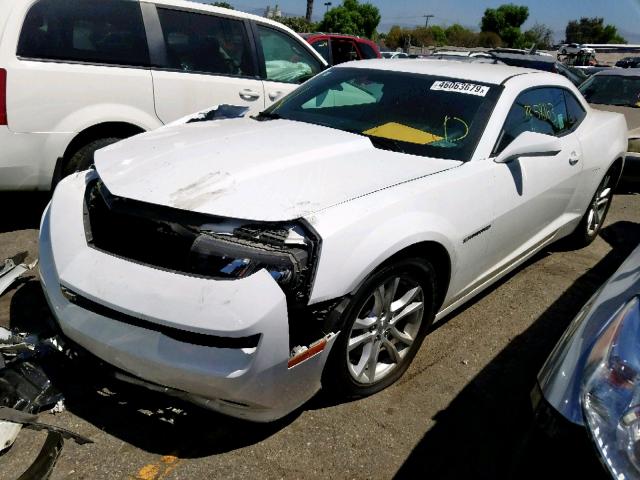 2G1FB1E30F9252044 - 2015 CHEVROLET CAMARO LS WHITE photo 2