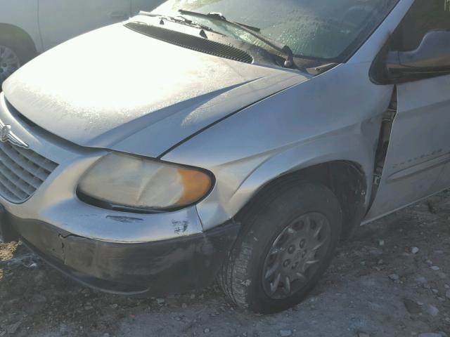 1C4GJ25B11B119893 - 2001 CHRYSLER VOYAGER SILVER photo 9