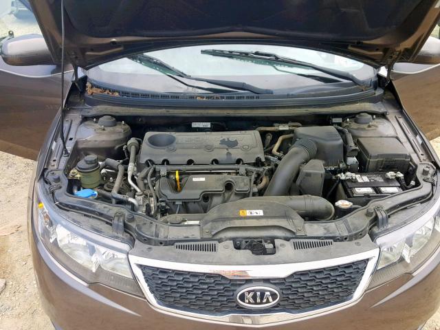 KNAFU5A21D5681321 - 2013 KIA FORTE EX BROWN photo 7