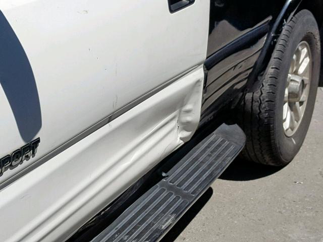 4S6CK58W9Y4400790 - 2000 HONDA PASSPORT E 黑色 照片 9