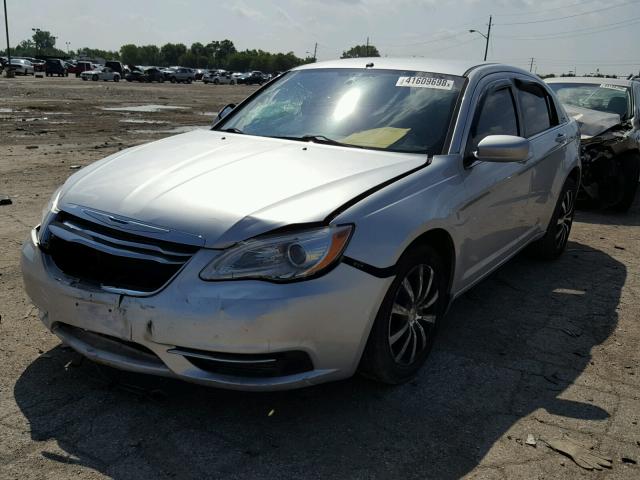 1C3CCBAB5CN167174 - 2012 CHRYSLER 200 LX SILVER photo 2