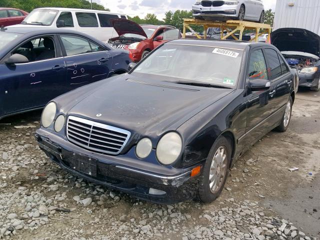 WDBJF65J2YB150293 - 2000 MERCEDES-BENZ E 320 BLACK photo 2