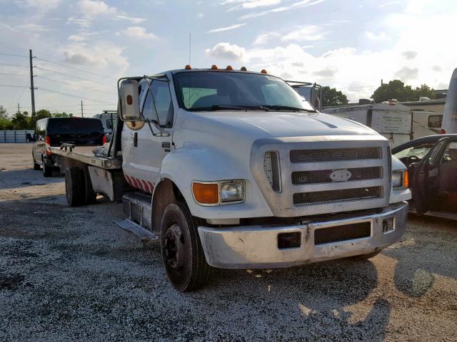 3FRNX65F27V456278 - 2007 FORD F650 SUPER WHITE photo 1