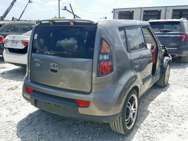 KNDJT2A23A7052013 - 2010 KIA SOUL + GRAY photo 4