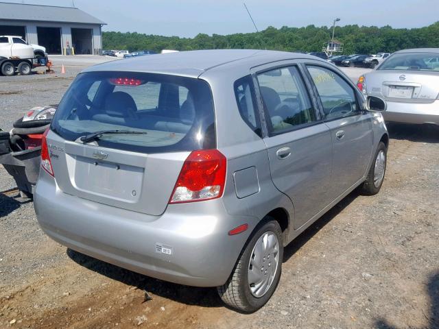 KL1TD62625B327282 - 2005 CHEVROLET AVEO BASE SILVER photo 4