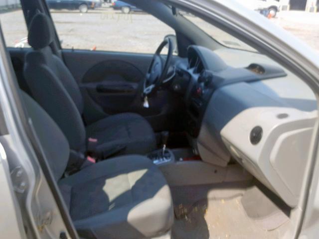 KL1TD62625B327282 - 2005 CHEVROLET AVEO BASE SILVER photo 5