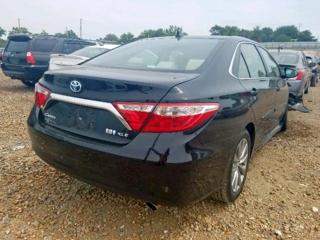 4T1BD1FKXHU212982 - 2017 TOYOTA CAMRY HYBR BLACK photo 4