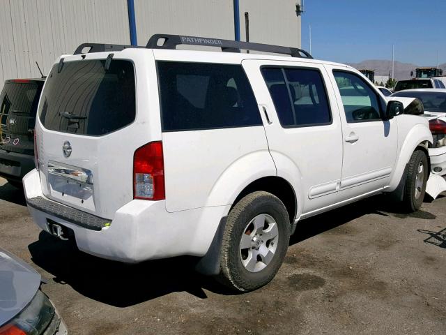 5N1AR18U16C682607 - 2006 NISSAN PATHFINDER WHITE photo 4