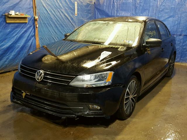 3VWD17AJ0GM265410 - 2016 VOLKSWAGEN JETTA SPOR BLACK photo 2