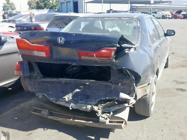 3HGCG66531G702956 - 2001 HONDA ACCORD LX BLACK photo 4