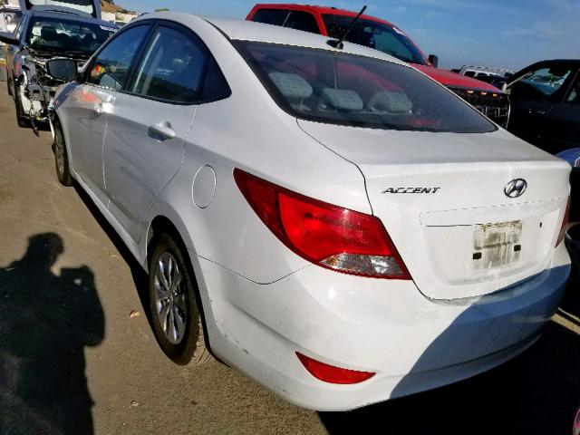 KMHCT4AE9GU996449 - 2016 HYUNDAI ACCENT SE WHITE photo 3