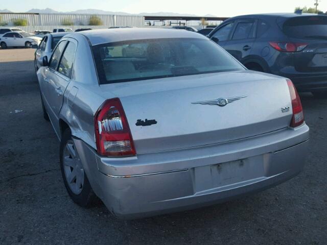 2C3JA53G45H118339 - 2005 CHRYSLER 300 TOURIN SILVER photo 3