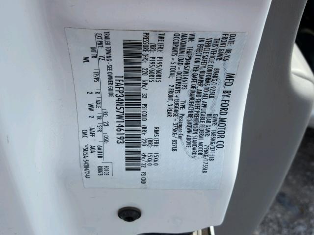 1FAFP34N57W146193 - 2007 FORD FOCUS ZX4 WHITE photo 10