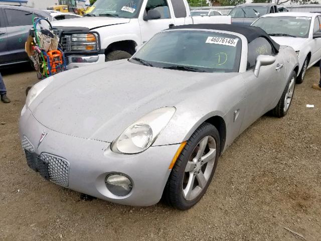 1G2MB33B26Y000817 - 2006 PONTIAC SOLSTICE SILVER photo 2