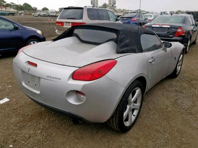 1G2MB33B26Y000817 - 2006 PONTIAC SOLSTICE SILVER photo 4