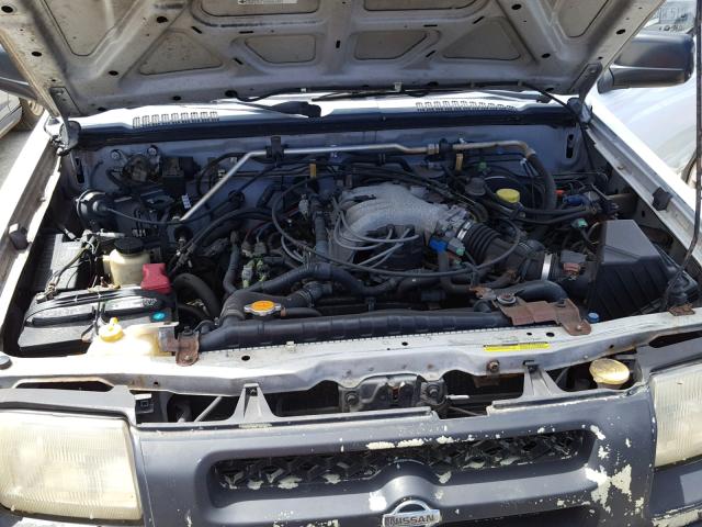 5N1ED28Y0YC507809 - 2000 NISSAN XTERRA XE WHITE photo 7