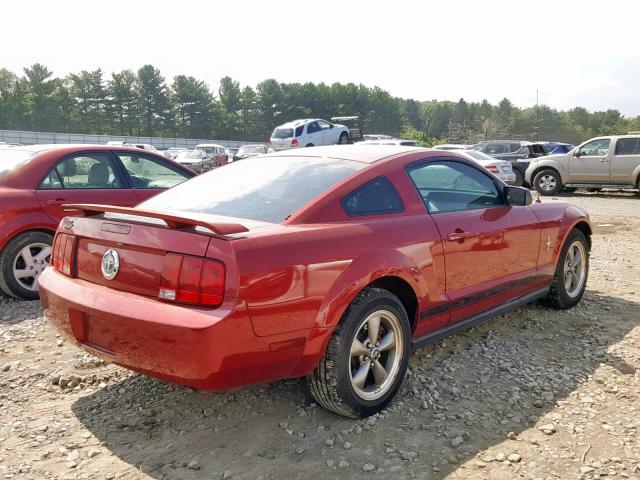 1ZVHT80N065264154 - 2006 FORD MUSTANG RED photo 4