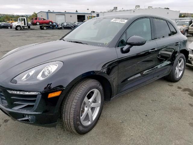 WP1AA2A59JLB16982 - 2018 PORSCHE MACAN BLACK photo 2