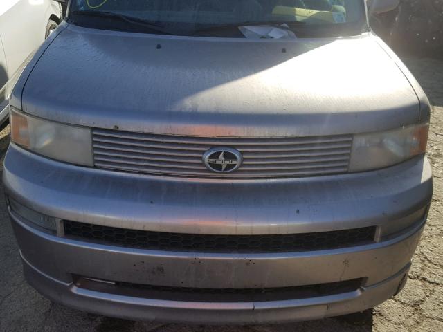 JTLKT334650177079 - 2005 TOYOTA SCION XB SILVER photo 7