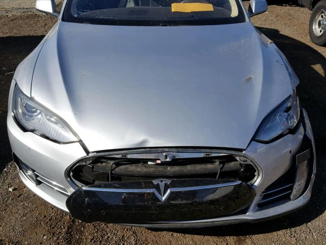 5YJSA1E26FF119980 - 2015 TESLA MODEL S SILVER photo 7