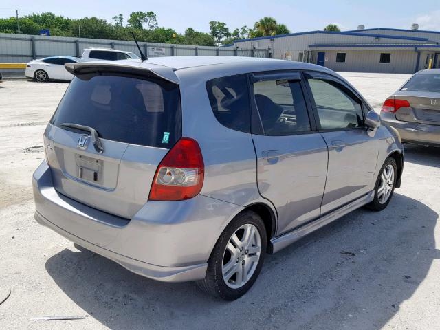 JHMGD37658S032990 - 2008 HONDA FIT SPORT SILVER photo 4