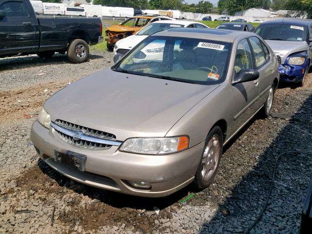 1N4DL01AX1C147268 - 2001 NISSAN ALTIMA GXE TAN photo 2