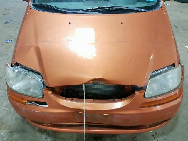 KL1TD62685B489806 - 2005 CHEVROLET AVEO BASE ნარინჯისფერი ფოტო 7