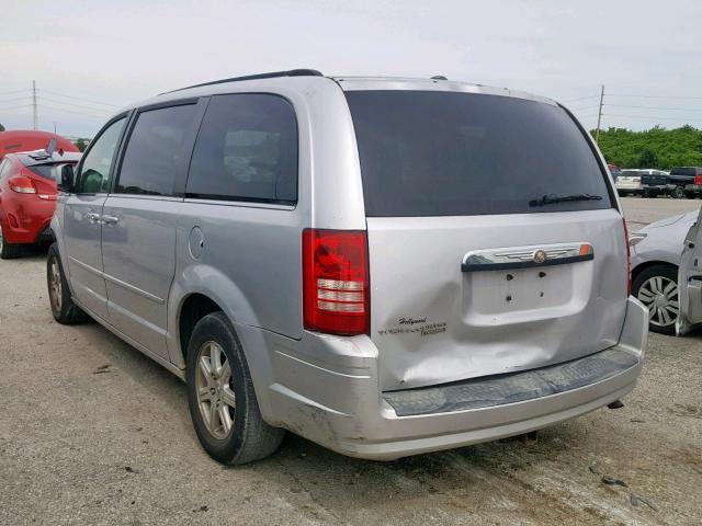 2A8HR54P68R769450 - 2008 CHRYSLER TOWN & COU SILVER photo 3