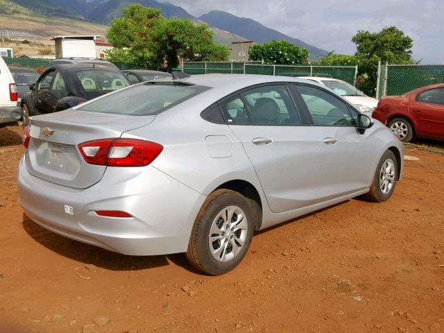 1G1BJ5SM2K7105449 - 2019 CHEVROLET CRUZE GRAY photo 4