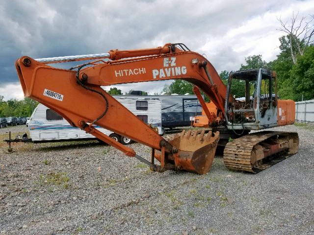 14C85402 - 2000 HITC EXCAVATOR ORANGE photo 2