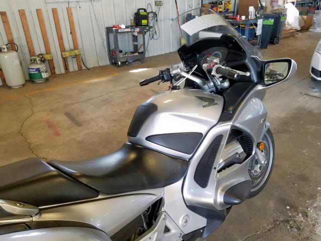 JH2SC51097M500681 - 2007 HONDA ST1300 SILVER photo 5