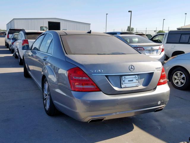 WDDNG9FBXAA301987 - 2010 MERCEDES-BENZ S 400 GRAY photo 3