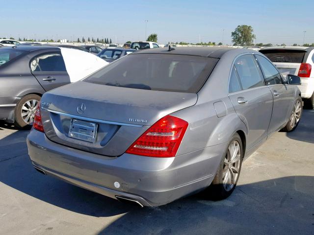 WDDNG9FBXAA301987 - 2010 MERCEDES-BENZ S 400 GRAY photo 4