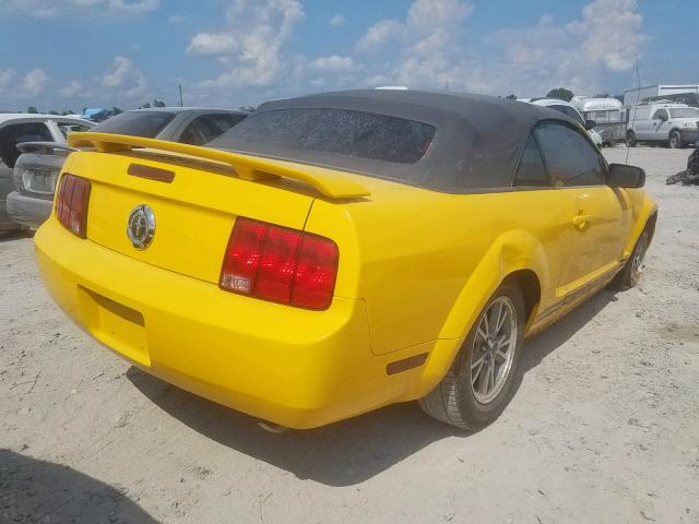 1ZVFT84N555228248 - 2005 FORD MUSTANG YELLOW photo 4