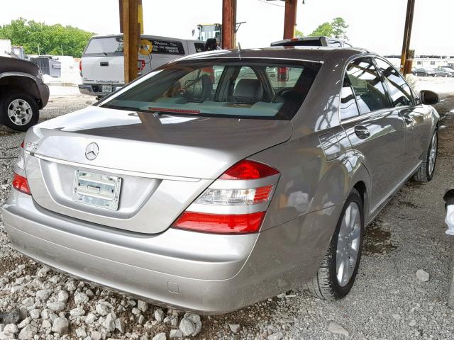 WDDNG71X07A040899 - 2007 MERCEDES-BENZ S 550 GRAY photo 4