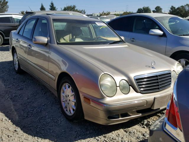 WDBJF65J61B356979 - 2001 MERCEDES-BENZ E 320 GRAY photo 1