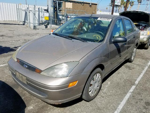 1FAFP34Z44W193357 - 2004 FORD FOCUS SE C TAN photo 2