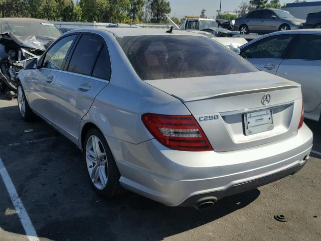 WDDGF4HB9DR270278 - 2013 MERCEDES-BENZ C 250 SILVER photo 3