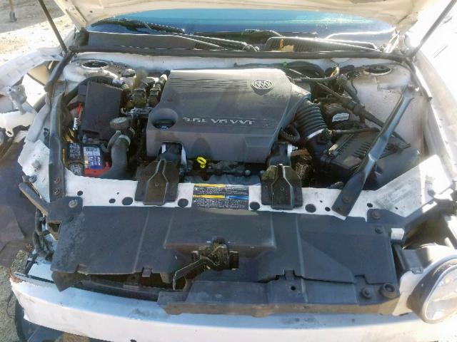 2G4WE567951281462 - 2005 BUICK LACROSSE C WHITE photo 7