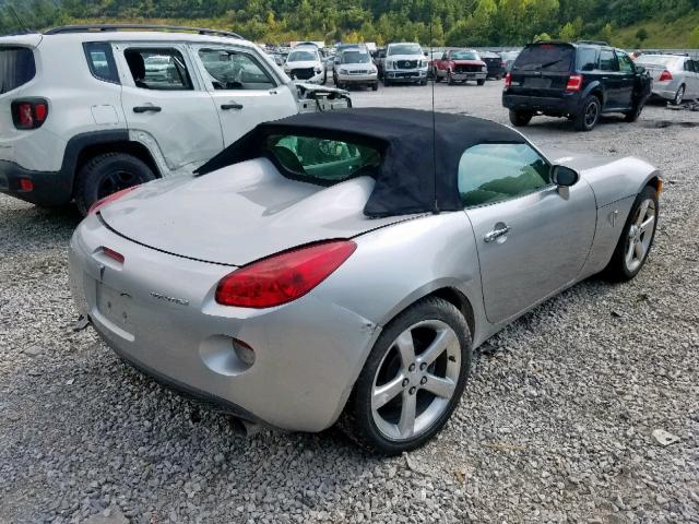 1G2MB35BX6Y112357 - 2006 PONTIAC SOLSTICE SILVER photo 4