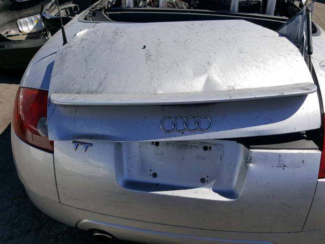 TRUTC28N731012294 - 2003 AUDI TT SILVER photo 10