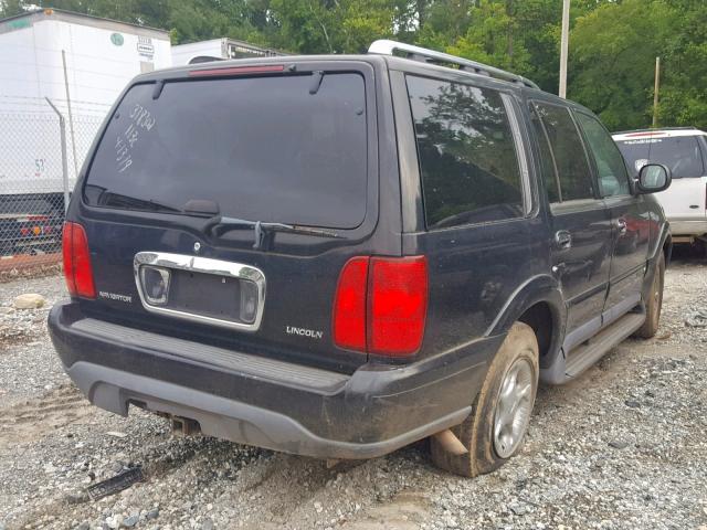 5LMPU28L8XLJ04962 - 1999 LINCOLN NAVIGATOR შავი ფოტო 4