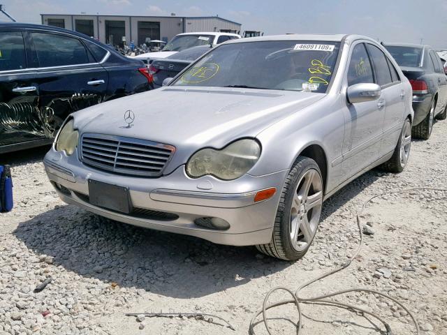 WDBRF64J51F115542 - 2001 MERCEDES-BENZ C 320 SILVER photo 2