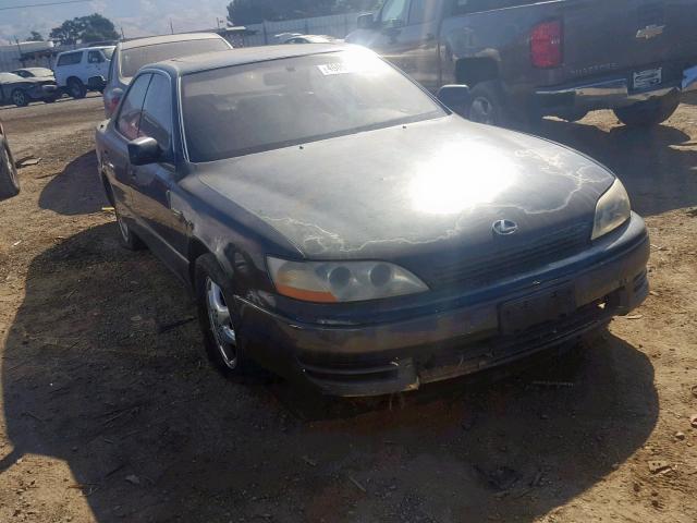 JT8VK13T6N0018195 - 1992 LEXUS ES 300 GREEN photo 1