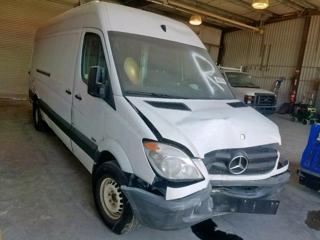 WD3PE8CB3B5567251 - 2011 MERCEDES-BENZ SPRINTER 2 WHITE photo 1