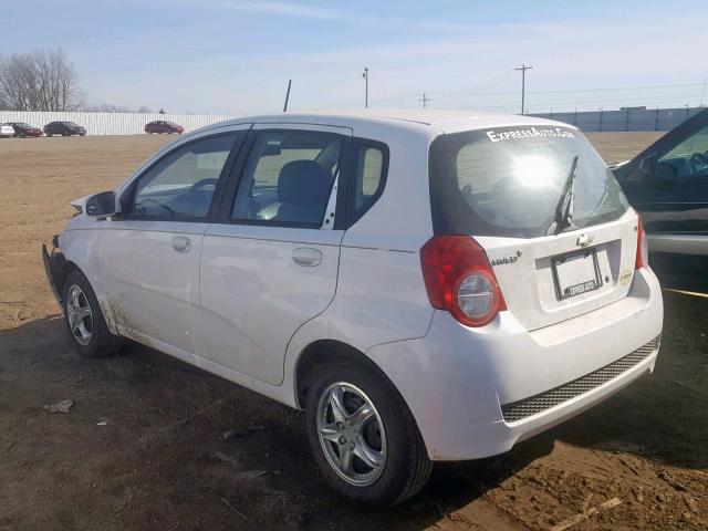 KL1TD66E09B383244 - 2009 CHEVROLET AVEO LS WHITE photo 3