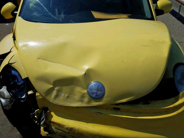 3VWCD31CX4M409277 - 2004 VOLKSWAGEN NEW BEETLE ყვითელი ფოტო 7