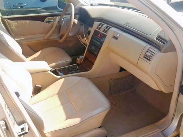 WDBJF65J91B188593 - 2001 MERCEDES-BENZ E 320 TAN photo 5