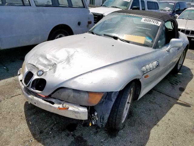 4USCH7324TLB65853 - 1996 BMW Z3 1.9 SILVER photo 2